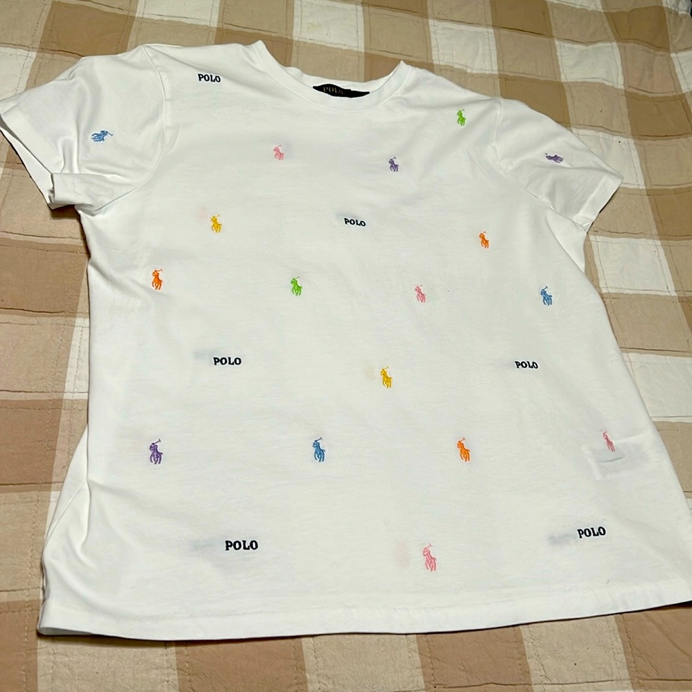 Polo short sleeve tee shirt.